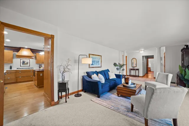 $699,900 | W338S4370 Drumlin Drive, Dousman, WI 53118