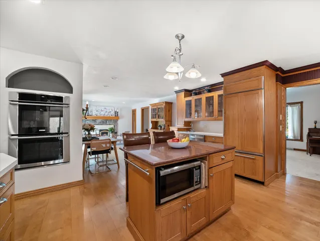 $699,900 | W338S4370 Drumlin Drive, Dousman, WI 53118