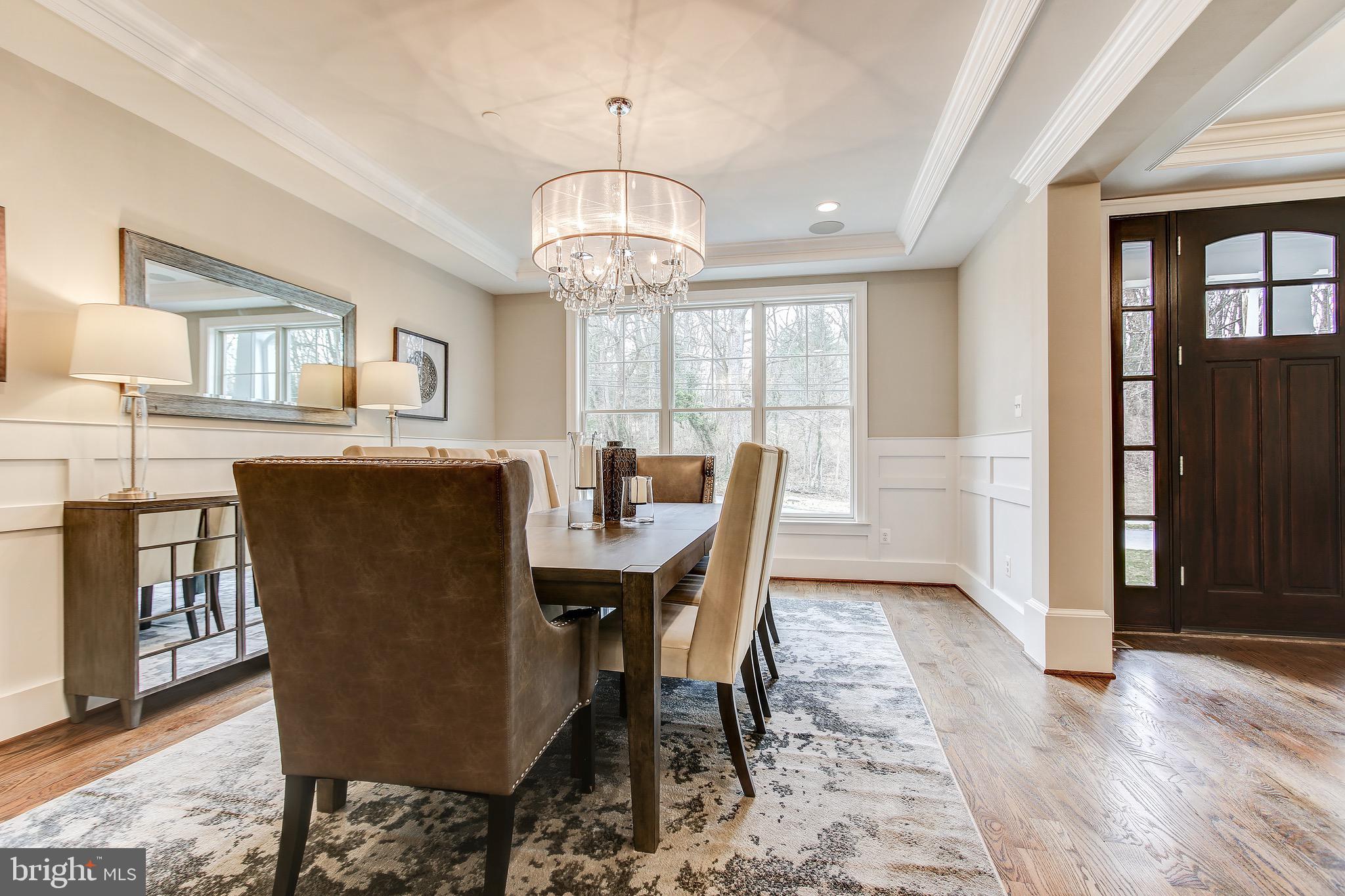 6110 Valley Road Bethesda, MD 20817 - Photo 9 of 33 Dining Room
