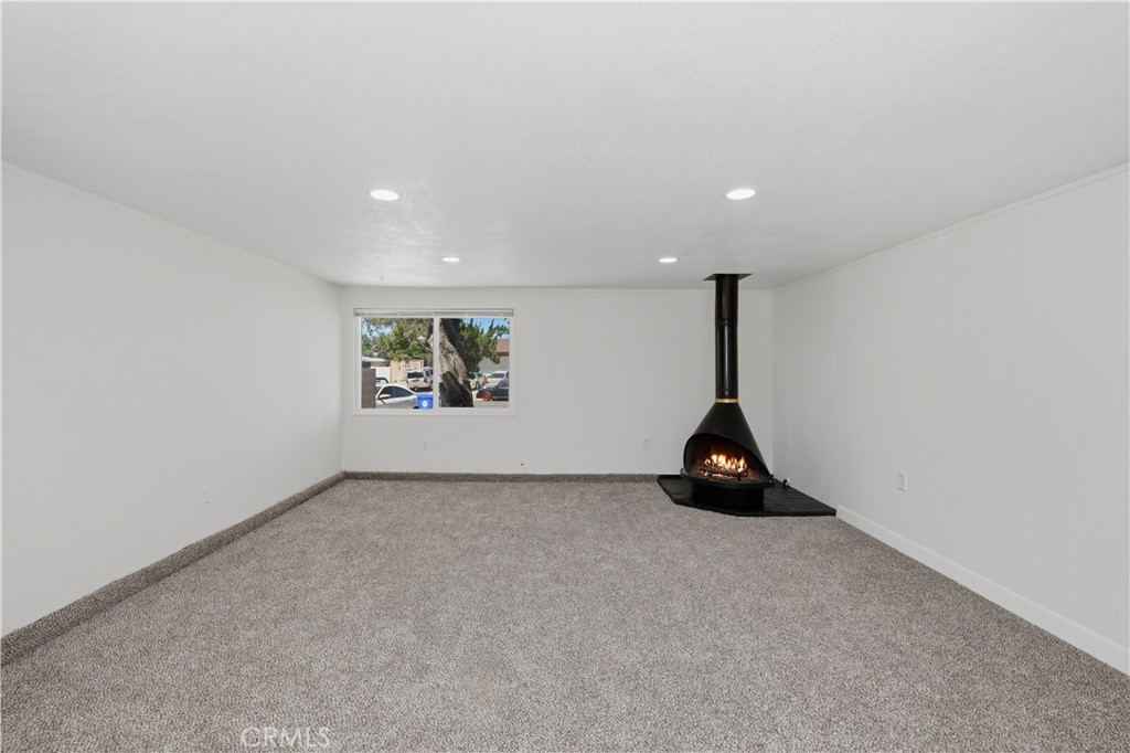 1375 North Chestnut Avenue Rialto, CA 92376 - Photo 28 of 45