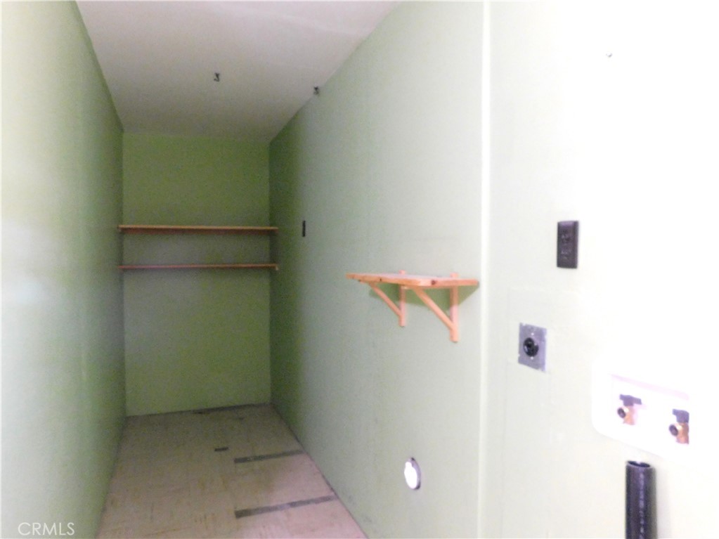 16873 Alexander Edwards, CA 93523 - Photo 16 of 30 Laundry area
