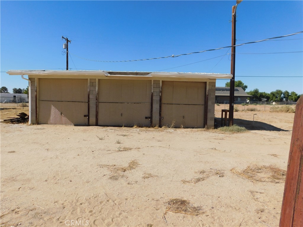 16873 Alexander Edwards, CA 93523 - Photo 22 of 30 Detached garage