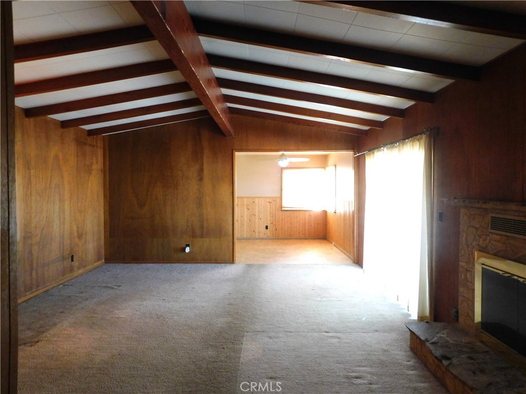 16873 Alexander Edwards, CA 93523 - Photo 7 of 30 1st living room