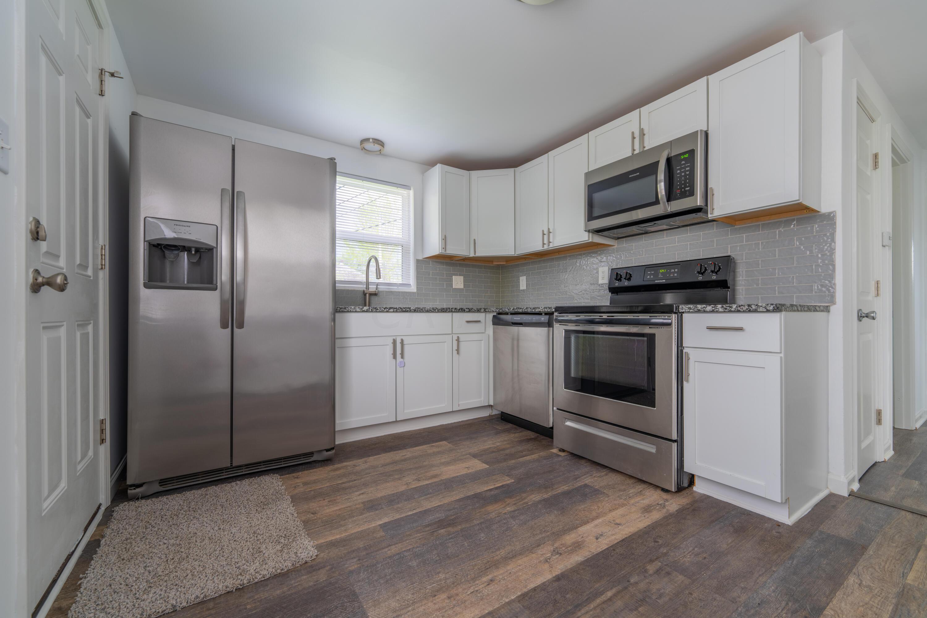 64 Fanchers Street Pickerington, OH 43147 - Photo 2 of 23 7RV03898-HDR