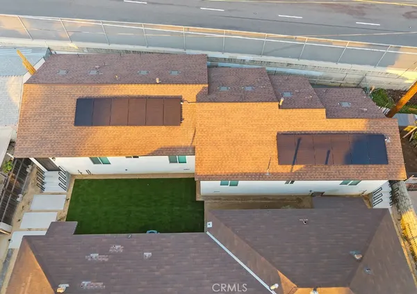a view of a house with outdoor space