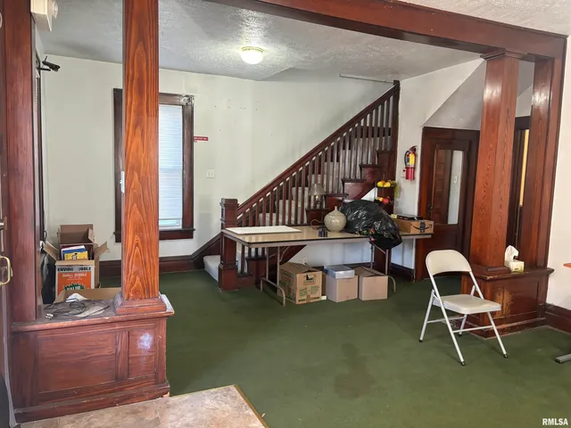 $129,000 | 706 West South Grand Avenue, Springfield, IL 62704