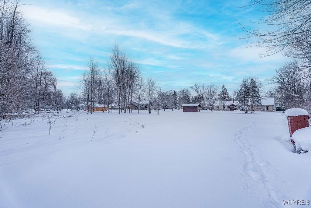 5848 Shawnee Road Cambria, NY 14132 - Photo 4 of 24