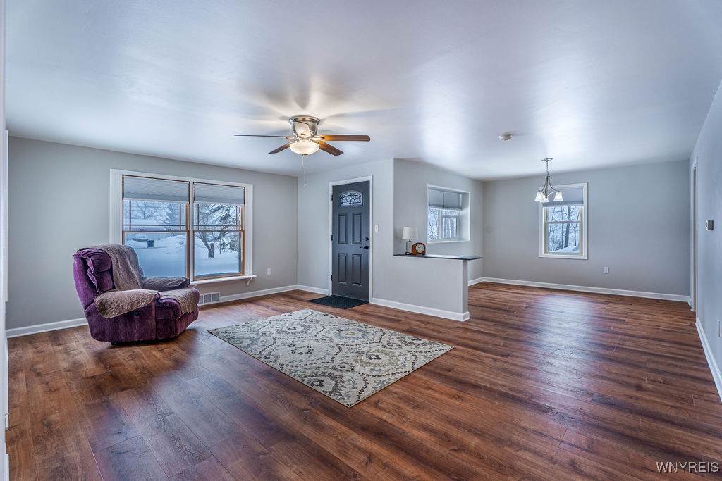 5848 Shawnee Road Cambria, NY 14132 - Photo 5 of 24