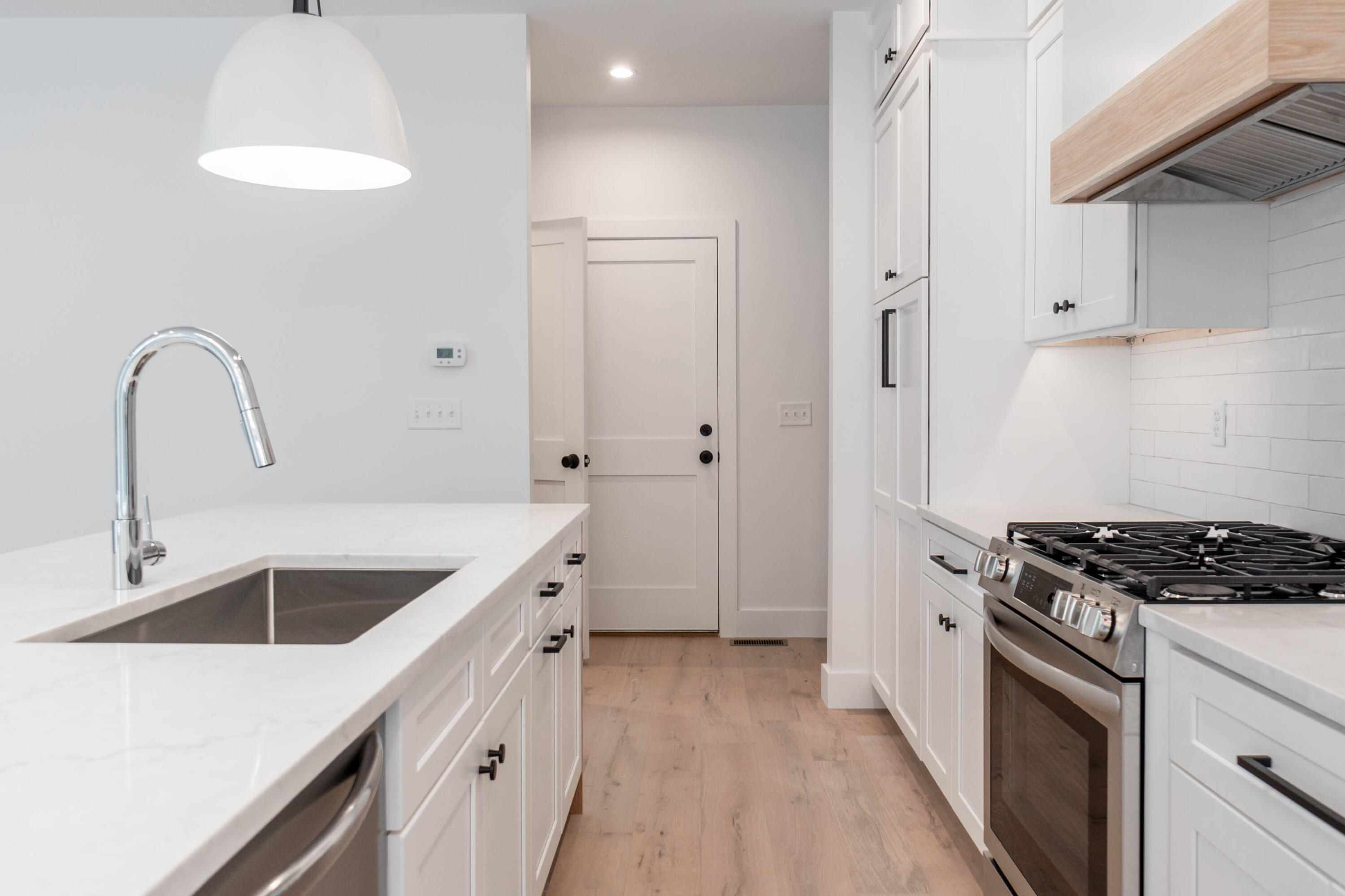 32 Brook Road, Unit 2 Falmouth, ME 04105 - Photo 9 of 29 3-32.Brook.2-65