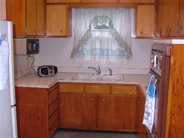 1712 Lincoln Road Bettendorf, IA 52722 - Photo 5 of 9 Gallery Image 5