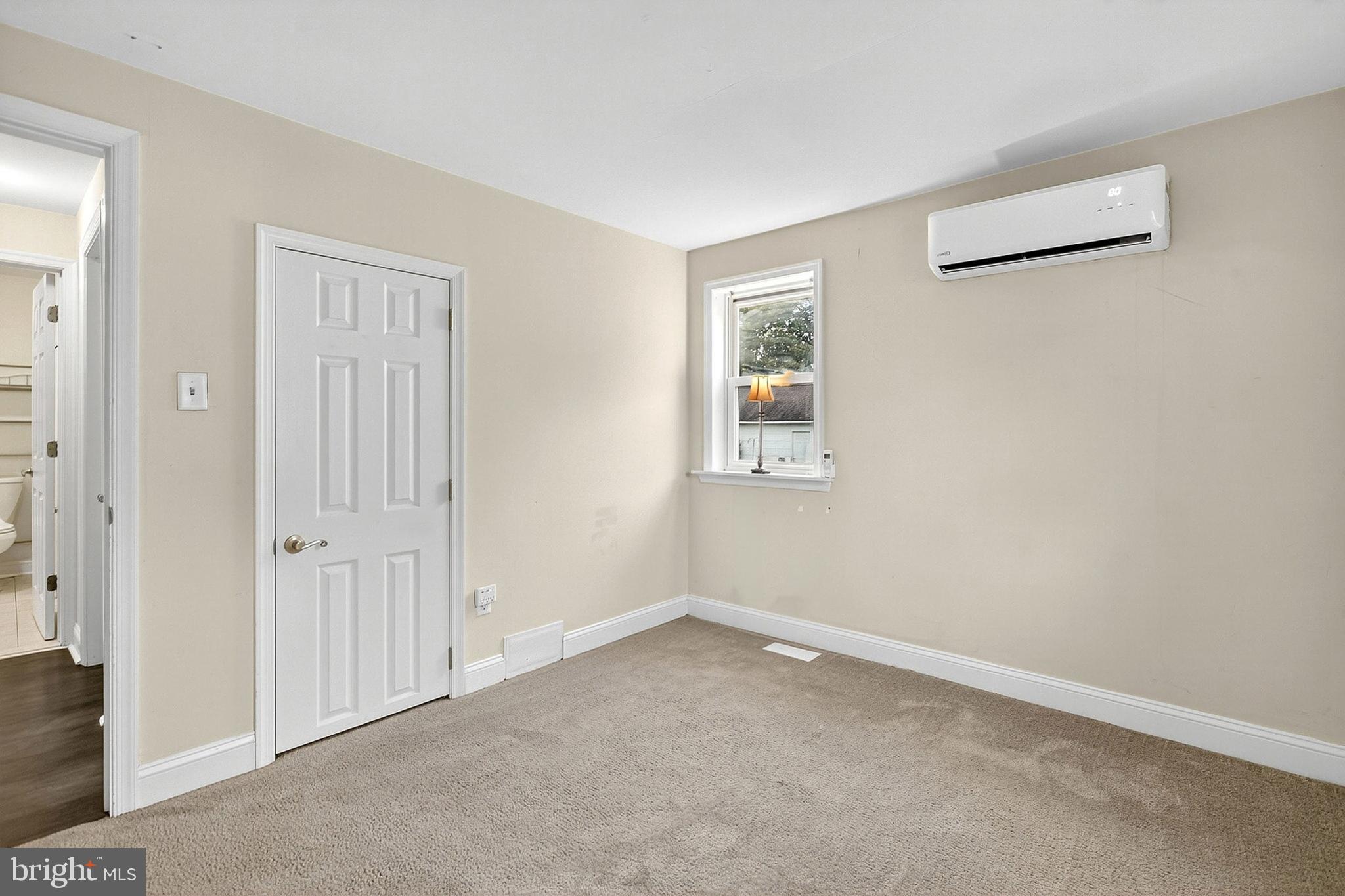 138 Diamond Street Hatfield, PA 19440 - Photo 11 of 33 an empty room with windows