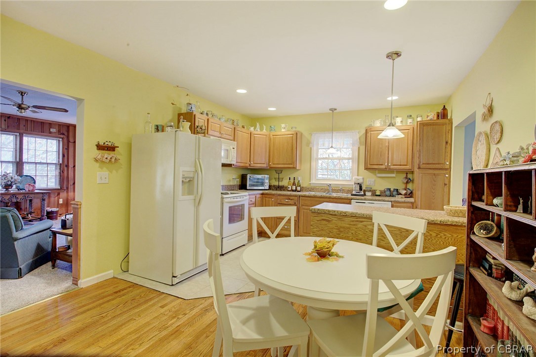 7761 Aurelia Road Hayes, VA 23072 - Photo 7 of 24 Dining Area/Kitchen