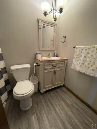 $214,900 | 2502 West 18th Street, Emporia, KS 66801