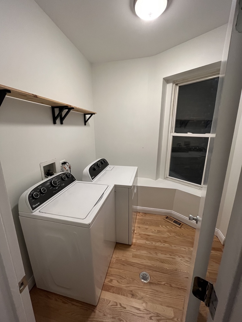 446 North Aberdeen Street, Unit 1 Chicago, IL 60642 - Photo 11 of 16
