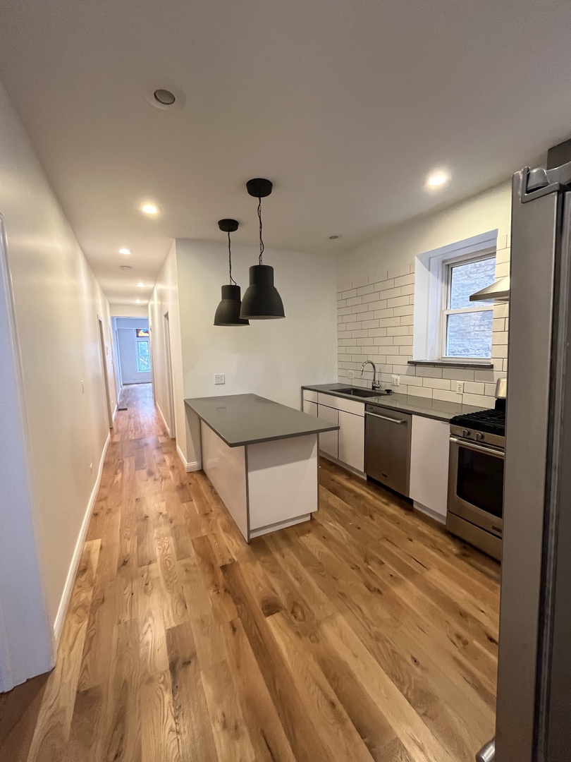 446 North Aberdeen Street, Unit 1 Chicago, IL 60642 - Photo 4 of 16