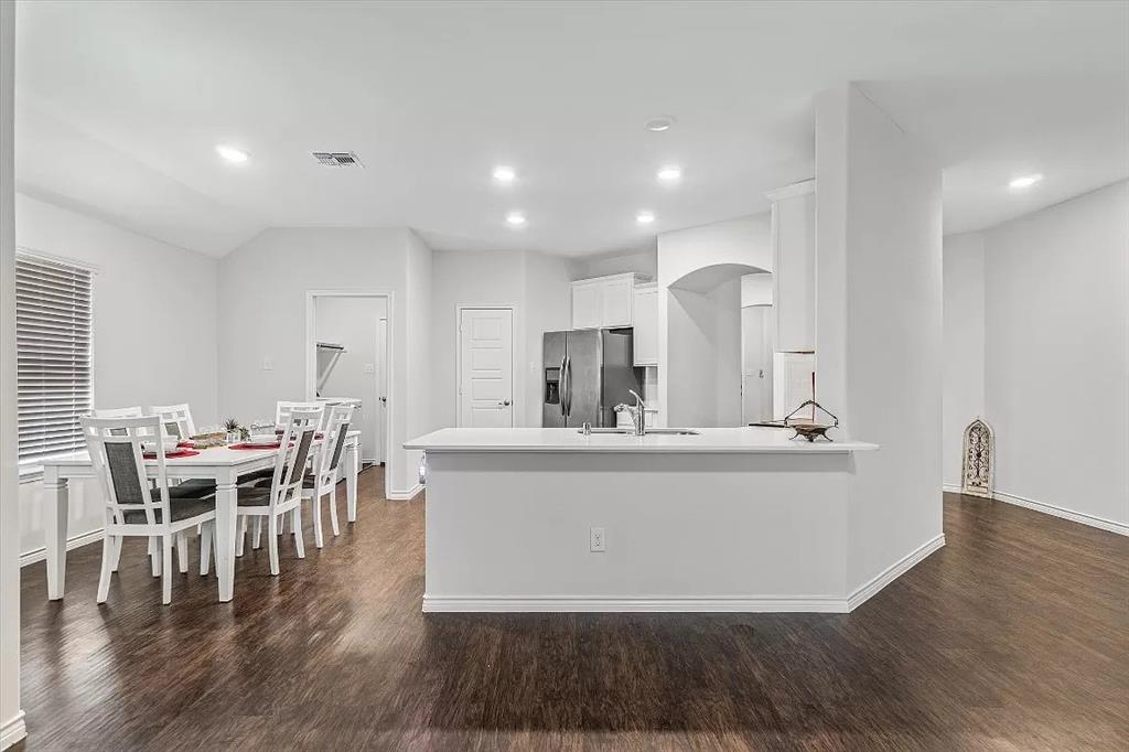 208 Sunny Corner Road Royse City, TX 75189 - Photo 2 of 19