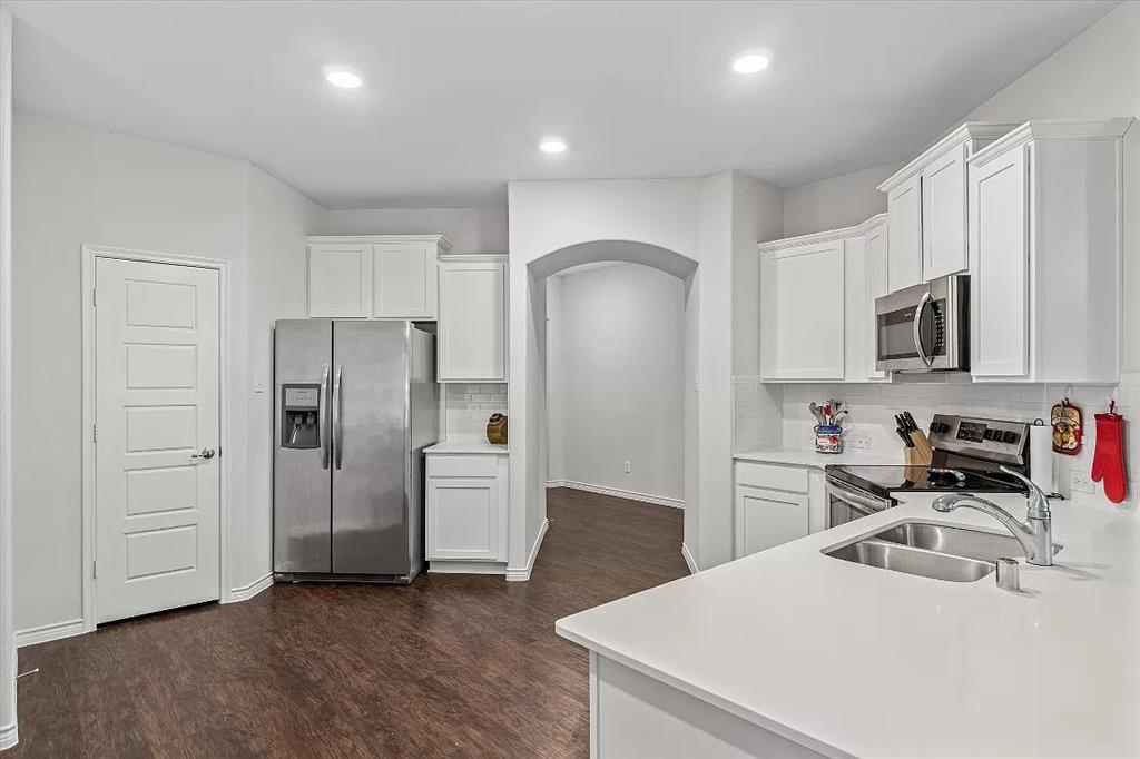 208 Sunny Corner Road Royse City, TX 75189 - Photo 4 of 19