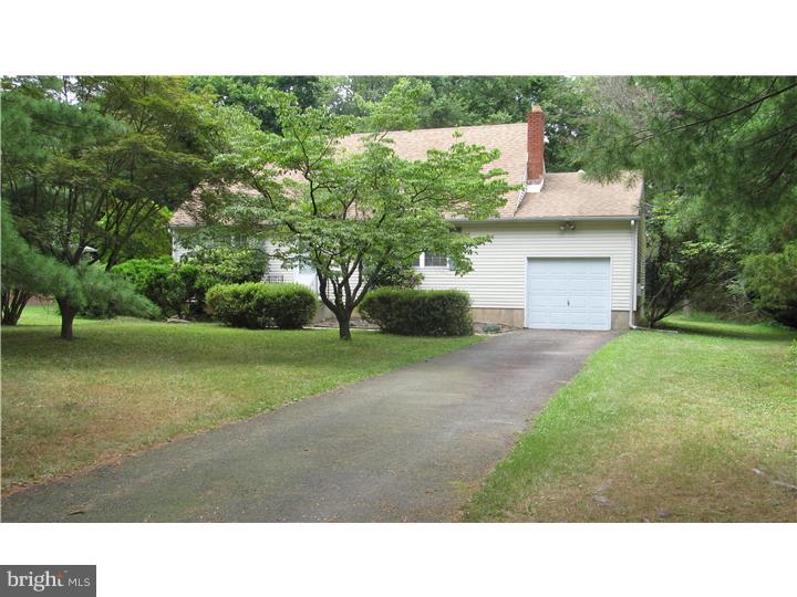64 Mountainview Road Trenton, NJ 08628 - Photo 2 of 18 Front Yard