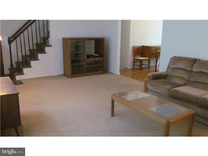 64 Mountainview Road Trenton, NJ 08628 - Photo 5 of 18 Living Room