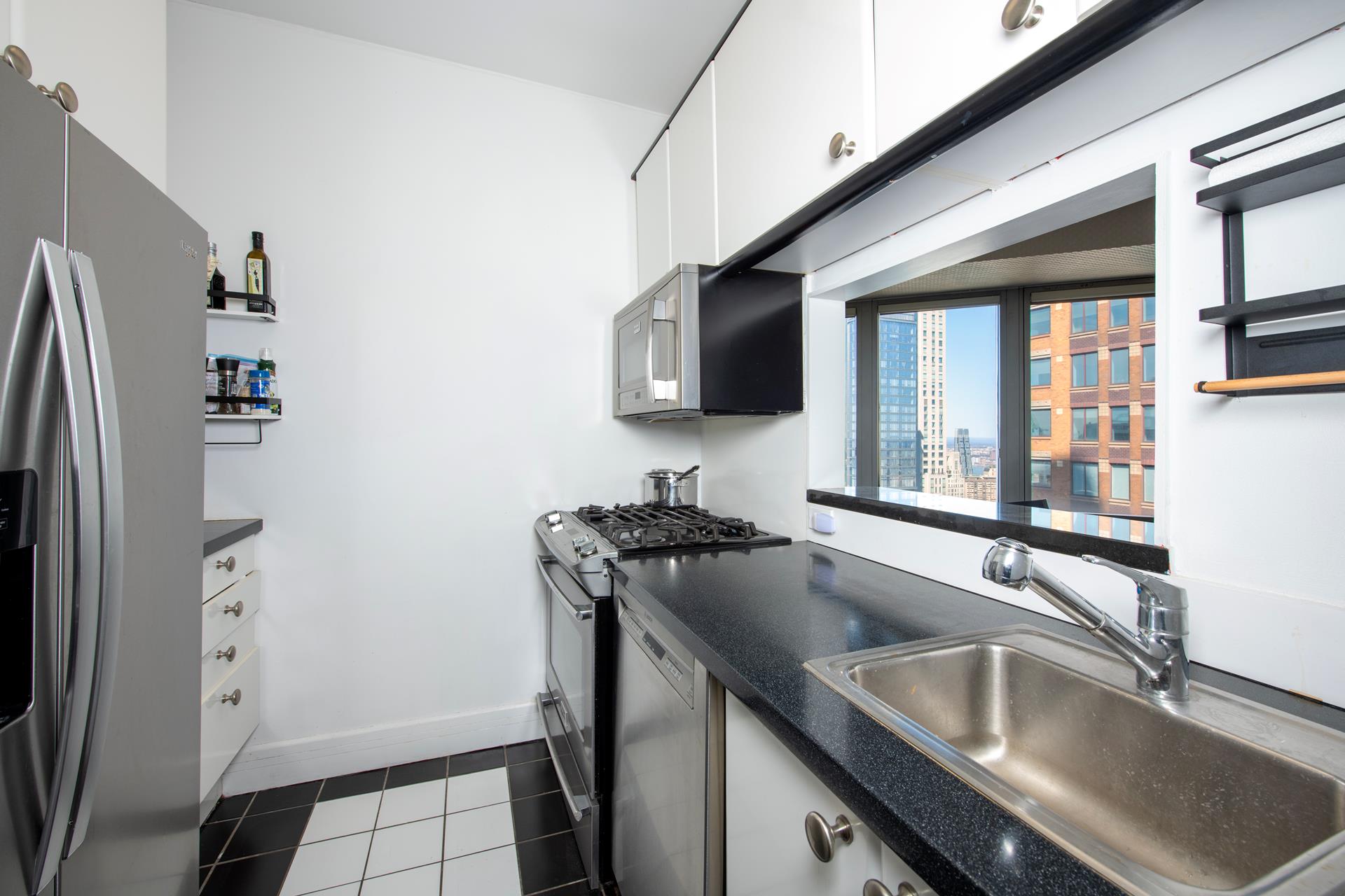 150 West 56th Street, Unit 5903 Manhattan, NY 10019 - Photo 2 of 14