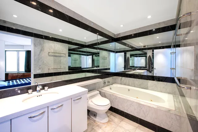 $1,750,000 | 150 West 56th Street, Unit 5903 | Theater District