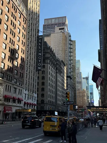 $1,750,000 | 150 West 56th Street, Unit 5903 | Theater District