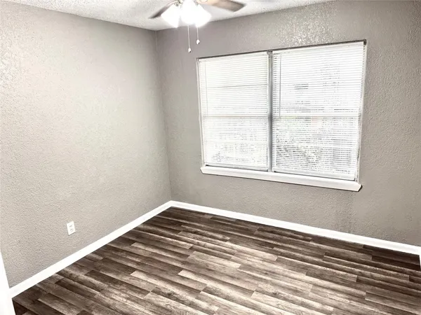 $2,000 | 903 Roper Street, Houston, TX 77034