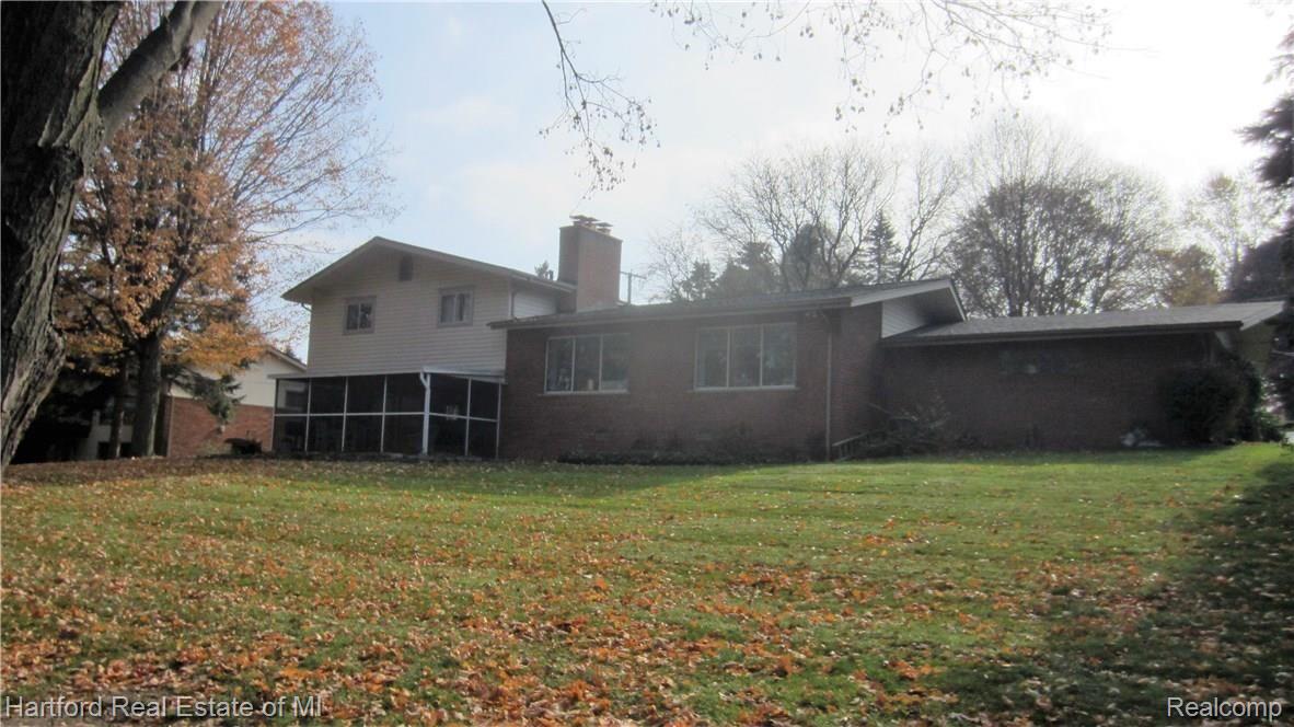 36102 Paddleford Road Farmington, MI 48331 - Photo 37 of 37 IMG_5007.JPG