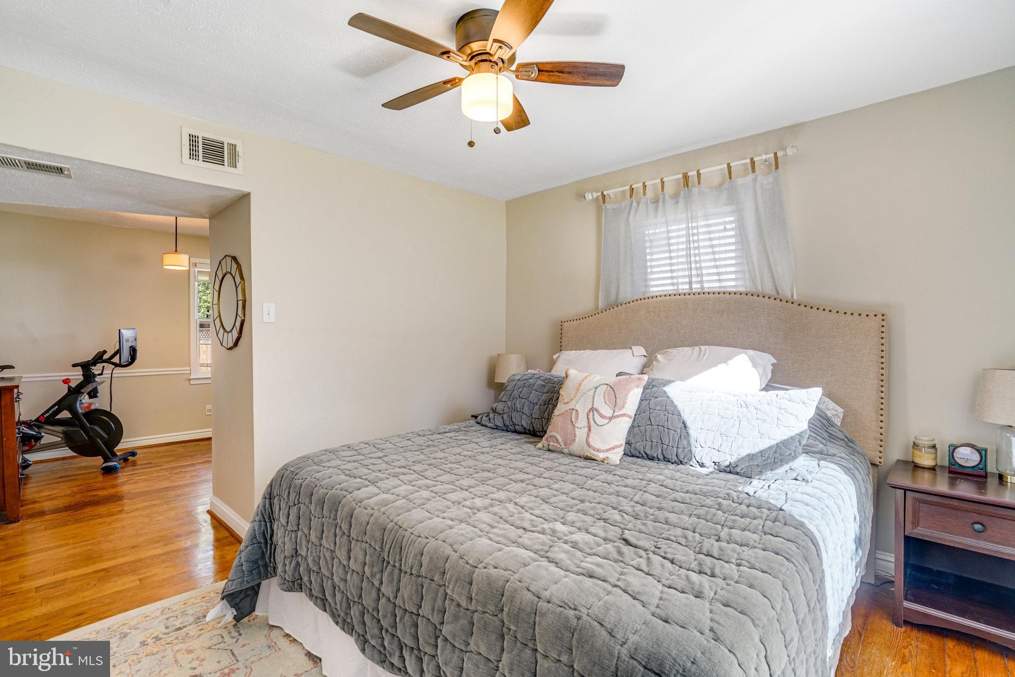 2914 Summerfield Road Falls Church, VA 22042 - Photo 14 of 38 Gallery Image 14