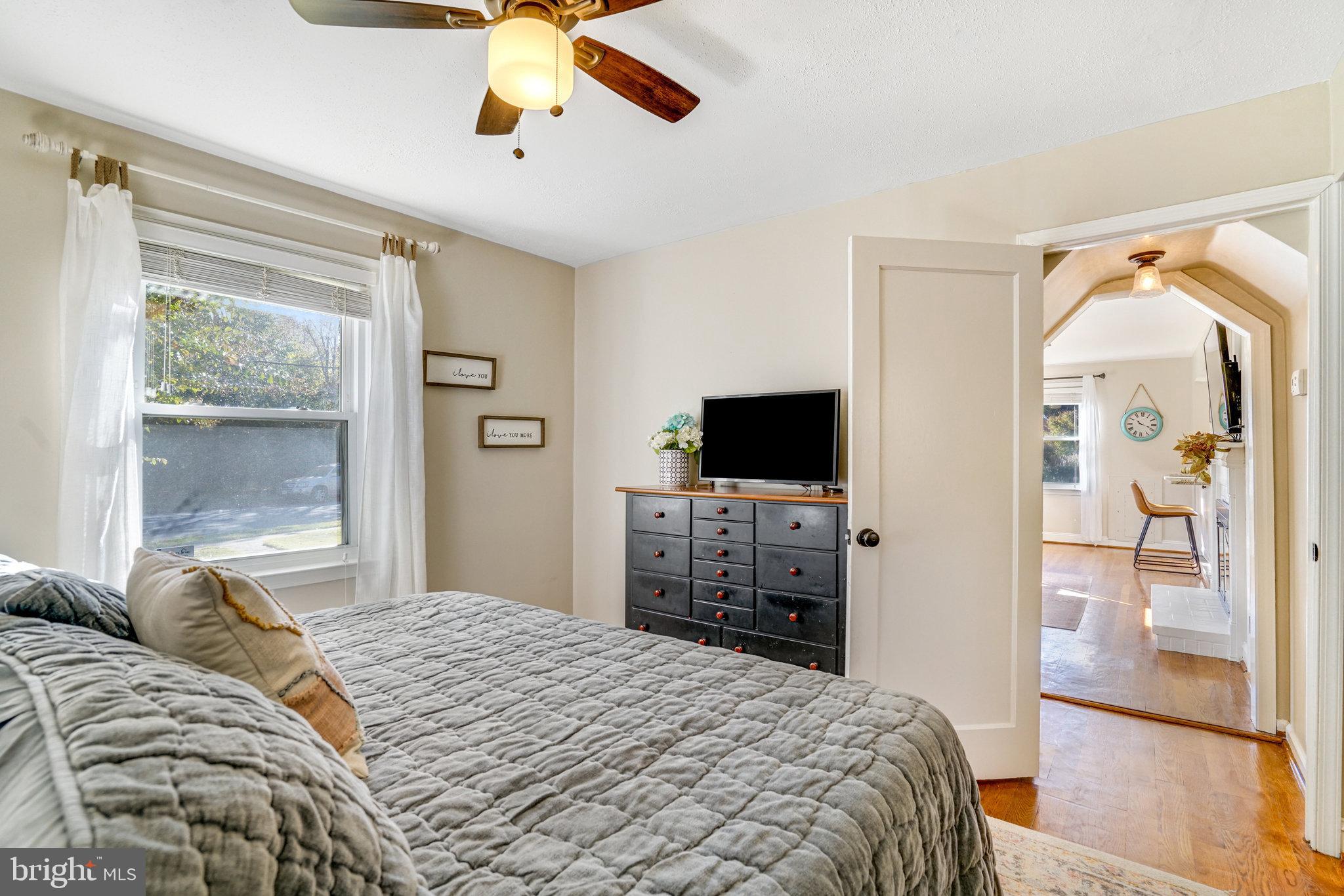 2914 Summerfield Road Falls Church, VA 22042 - Photo 15 of 38 Gallery Image 15