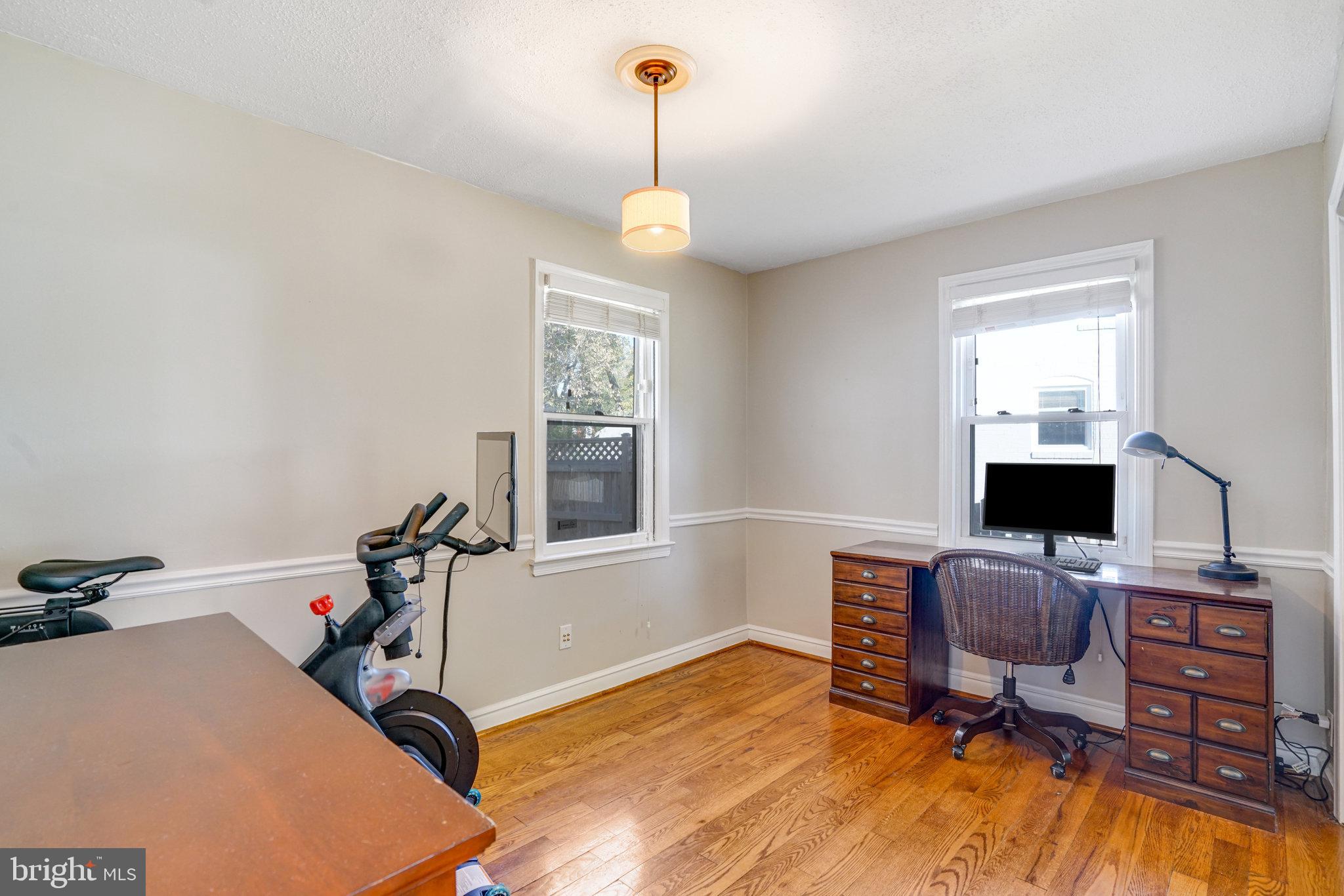 2914 Summerfield Road Falls Church, VA 22042 - Photo 19 of 38 Gallery Image 19