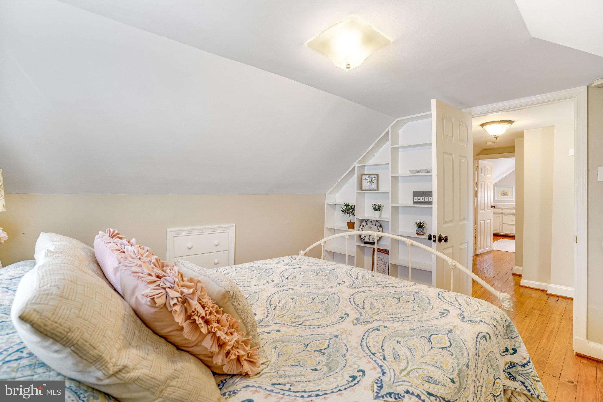 2914 Summerfield Road Falls Church, VA 22042 - Photo 25 of 38 Gallery Image 25