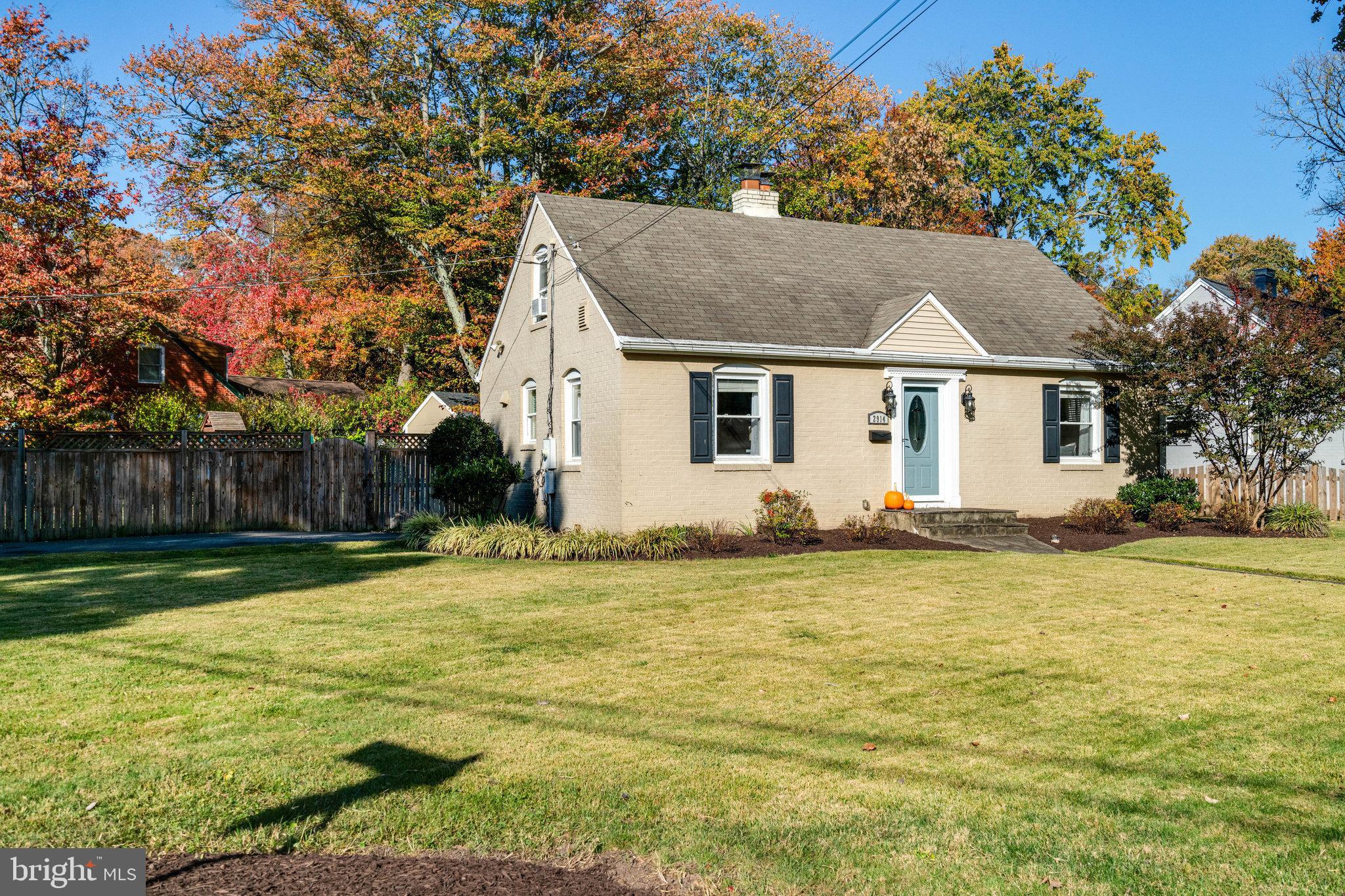2914 Summerfield Road Falls Church, VA 22042 - Photo 3 of 38 Gallery Image 3