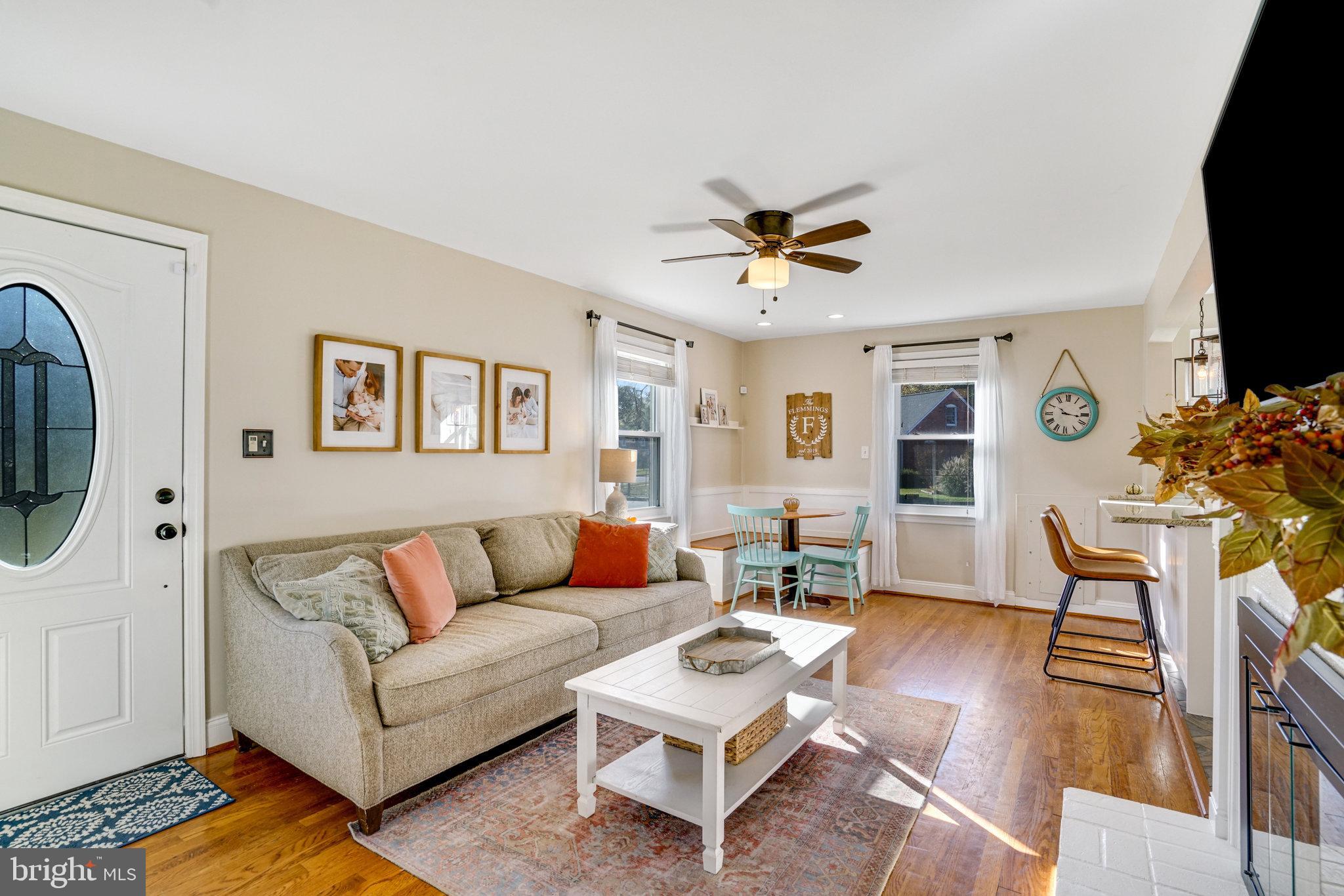 2914 Summerfield Road Falls Church, VA 22042 - Photo 6 of 38 Gallery Image 6
