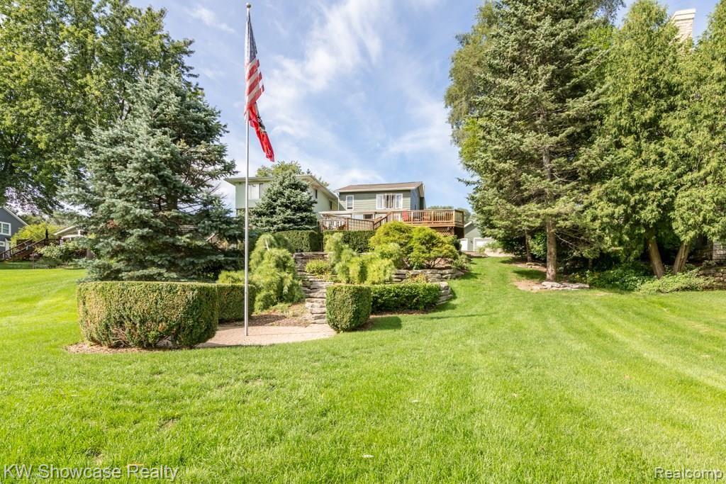 3518 Moberly Road Commerce Township, MI 48382 - Photo 14 of 56 091516-3518_Moberly_Road-lr-10.jpg