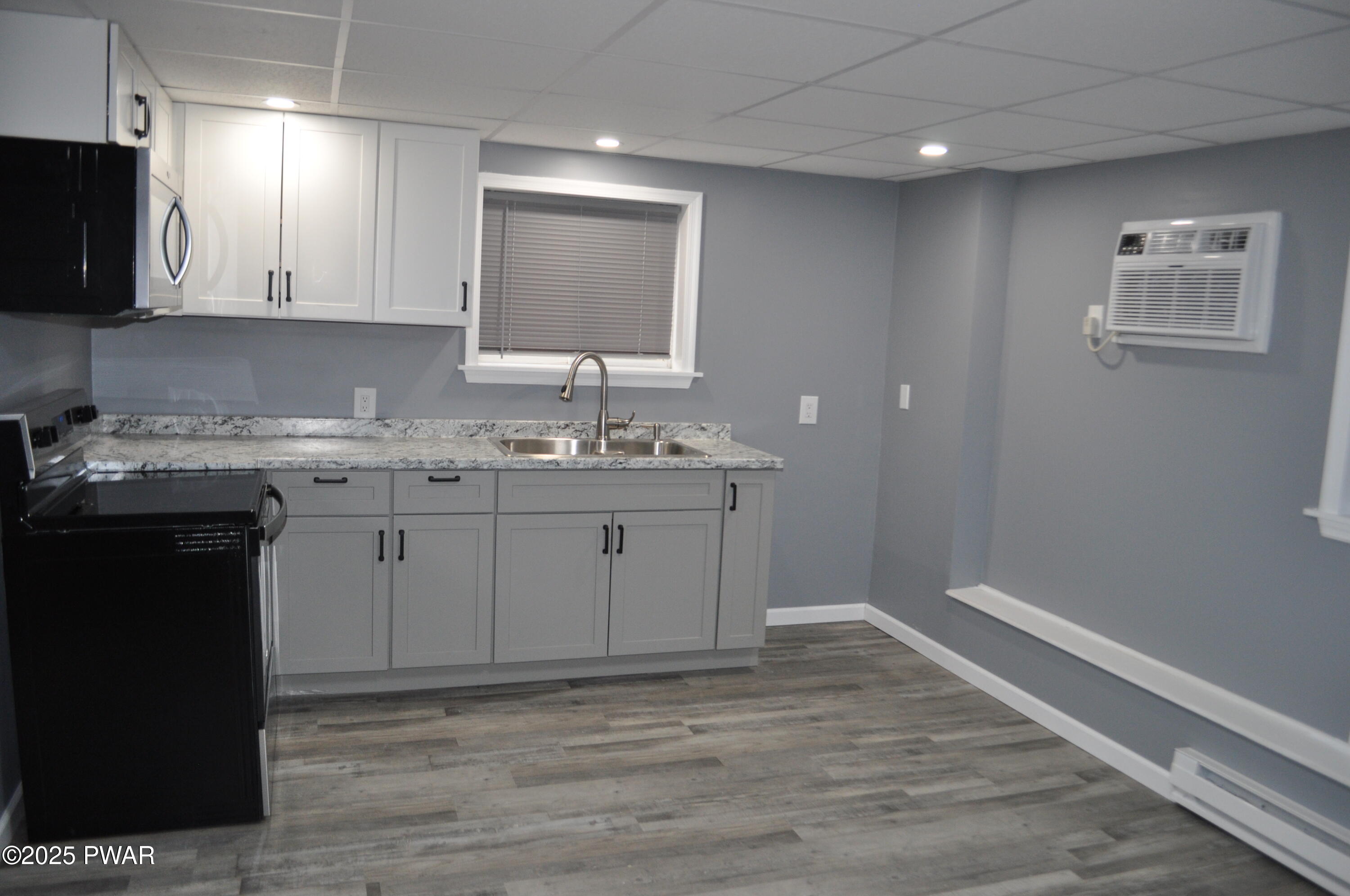 25 Lizzy Lane, Unit 1 Waymart, PA 18472 - Photo 2 of 17 Kitchen