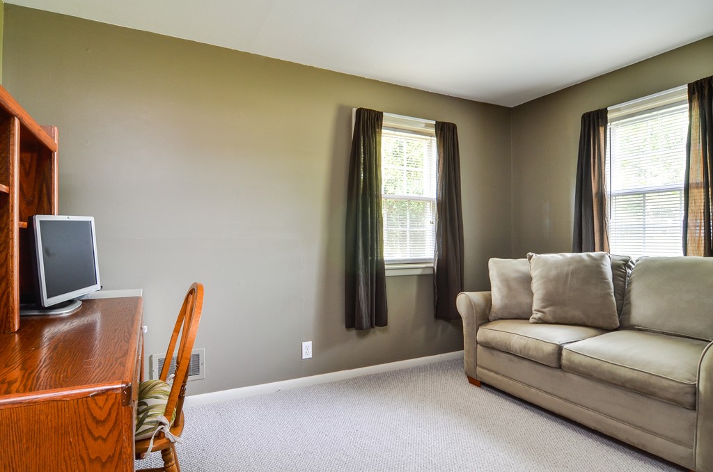 8 Croydon Road Framingham, MA 01702 - Photo 12 of 25 Gallery Image 12