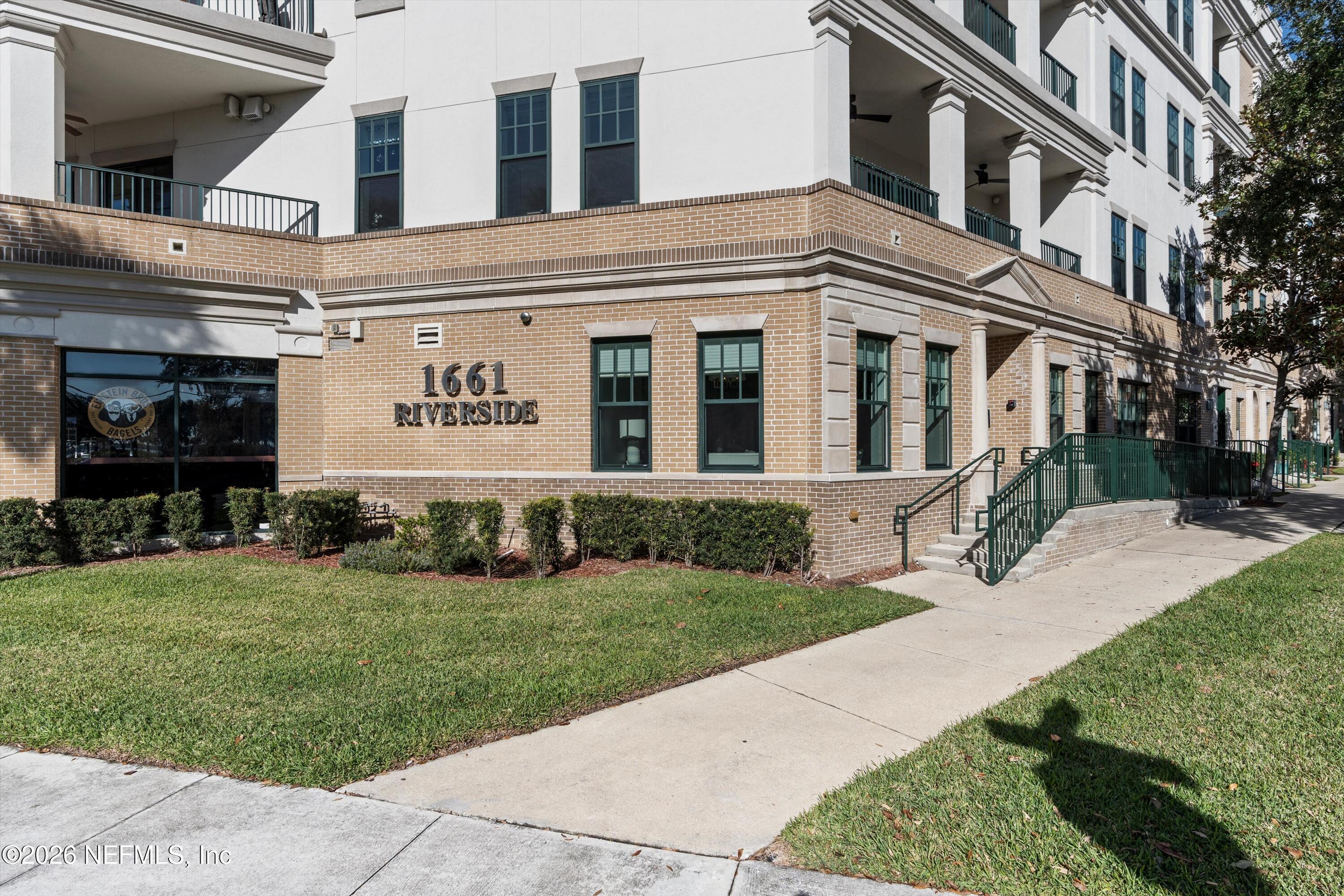 1661 Riverside Avenue, Unit 305 Jacksonville, FL 32204 - Photo 3 of 36 02-Front