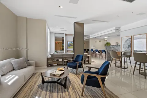 $1,295,000 | 888 Brickell Key Drive, Unit 1207, Miami, FL 33131