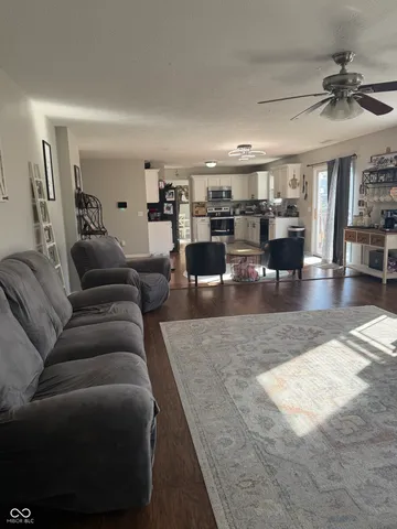 $379,900 | 5866 Thompson Park Boulevard, Indianapolis, IN 46237