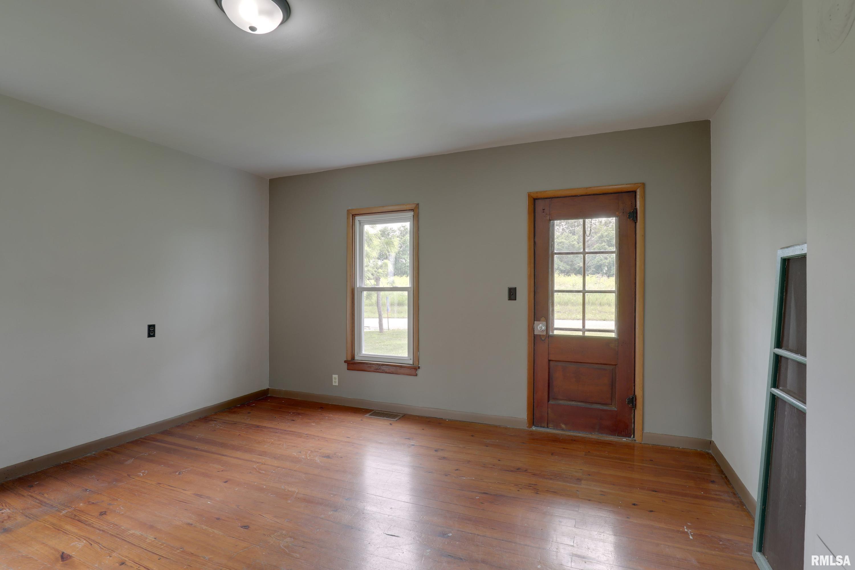 321 North Co Road 1200 Sutter, IL 62373 - Photo 25 of 63