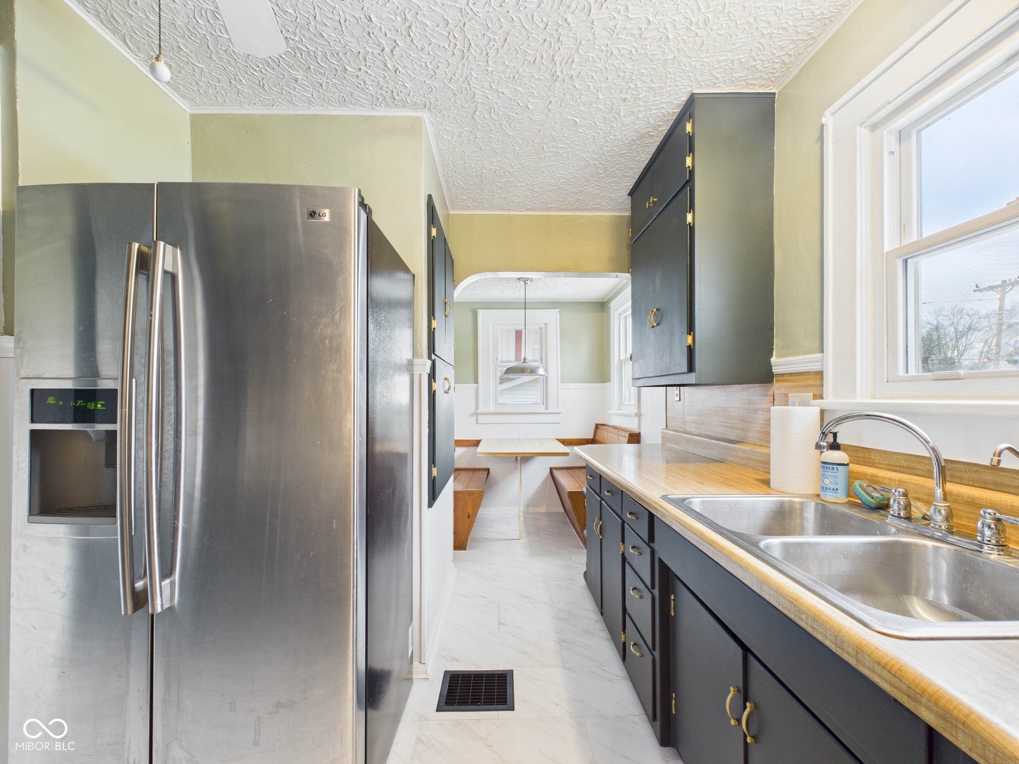 3629 Main Street Anderson, IN 46013 - Photo 16 of 40