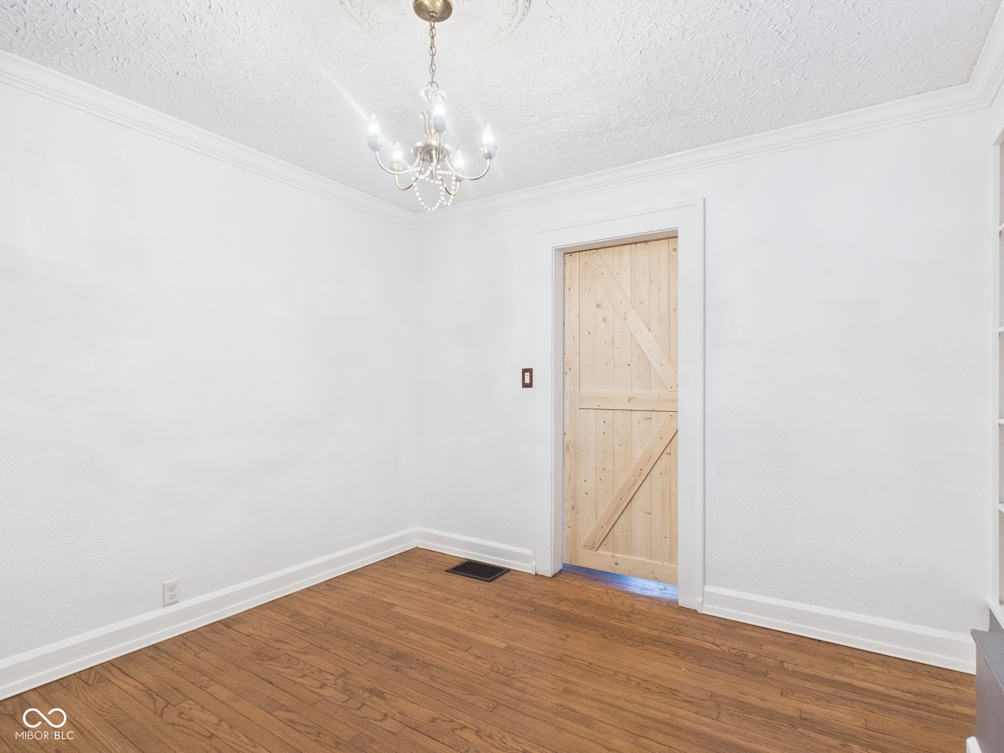 3629 Main Street Anderson, IN 46013 - Photo 27 of 40