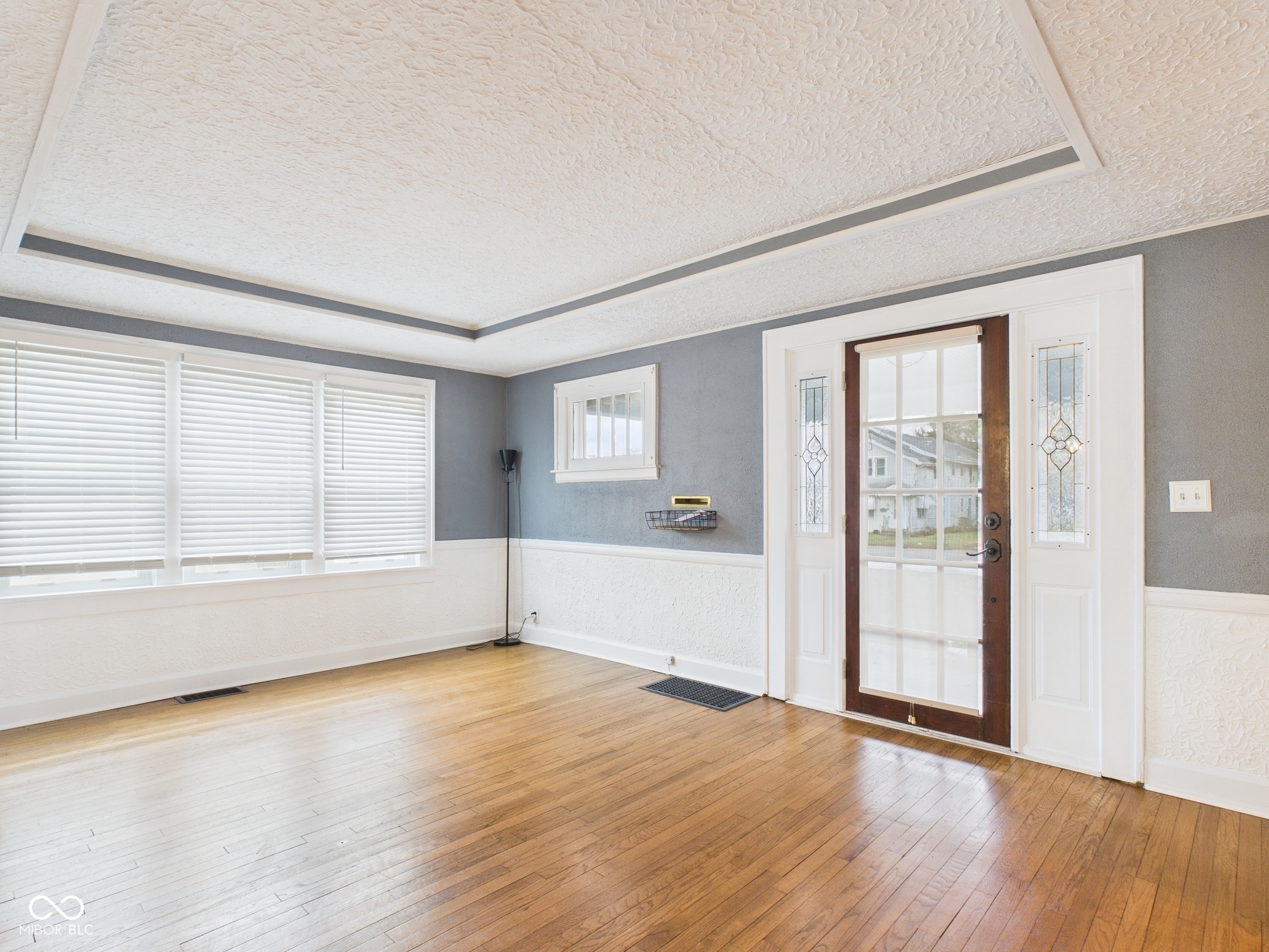 3629 Main Street Anderson, IN 46013 - Photo 4 of 40