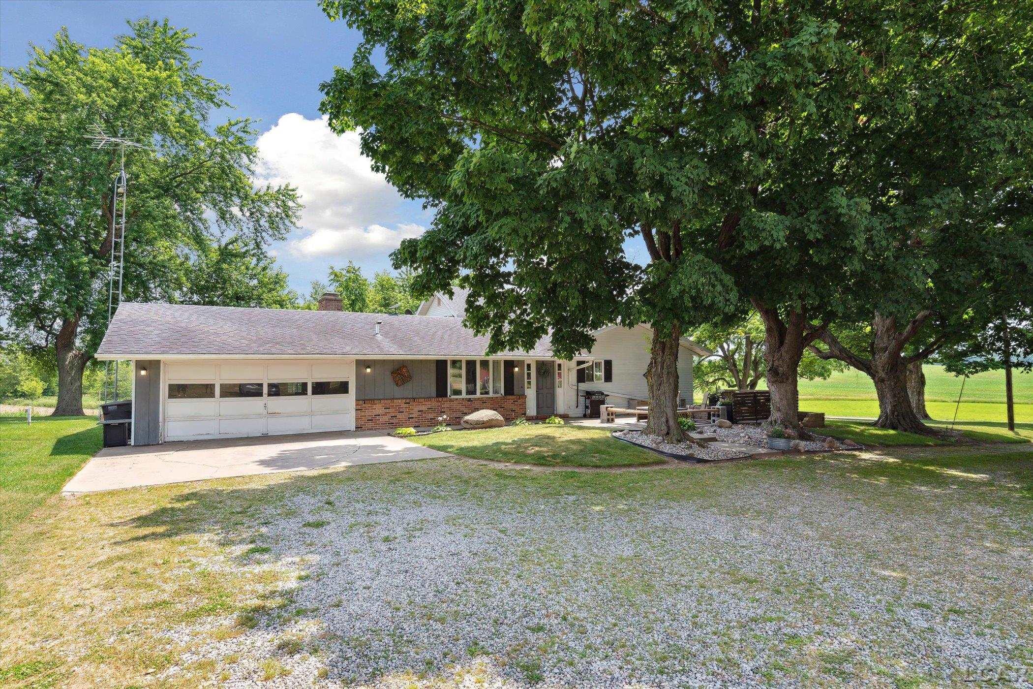 7840 Squawfield Road Pittsford, MI 49271 - Photo 4 of 60
