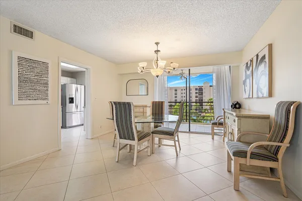 $5,000 | 7564 Regency Lake Drive, Unit 502, Boca Raton, FL 33433