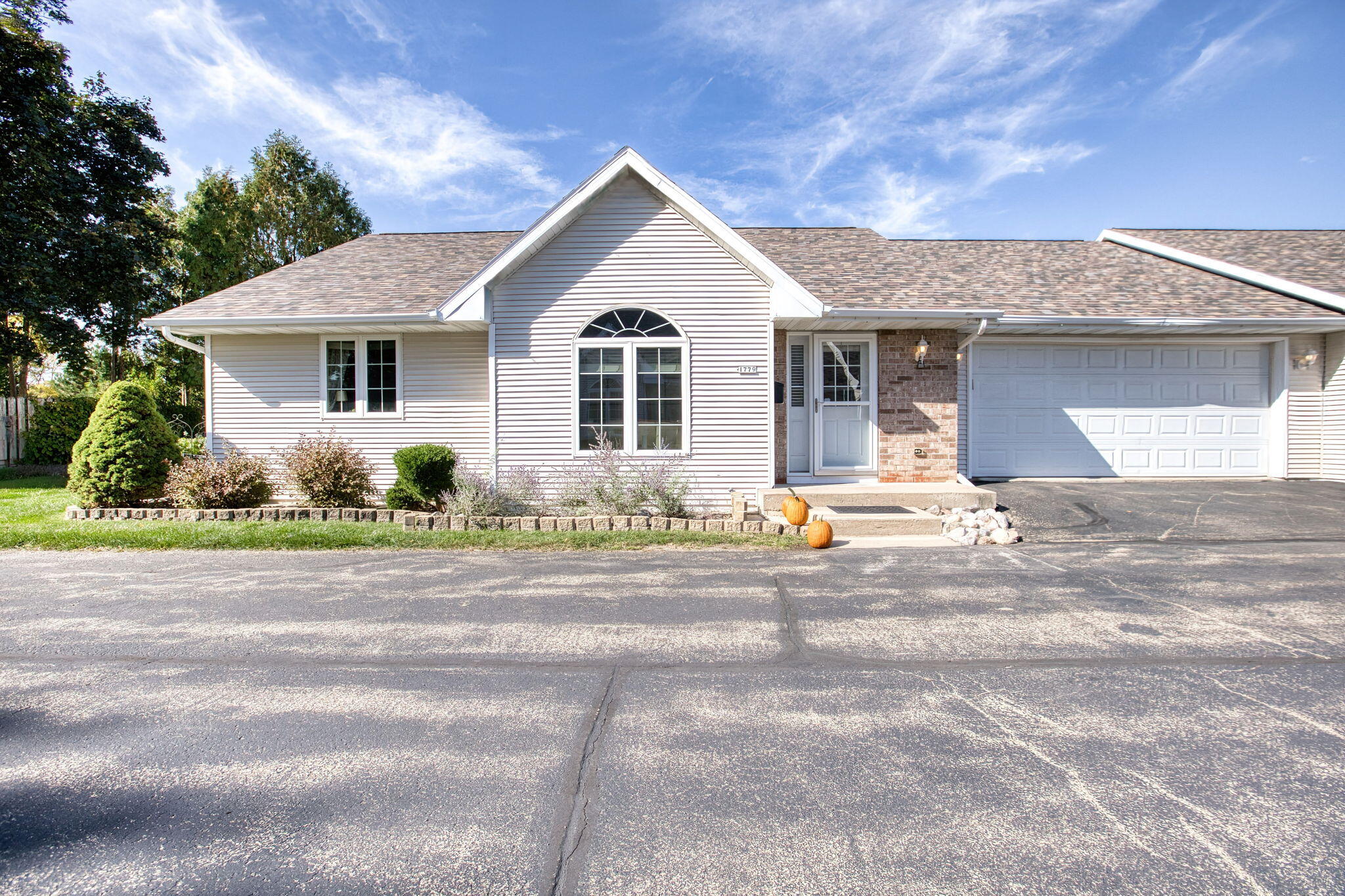 1779 West 5th Avenue Oshkosh, WI 54902 - Photo 1 of 1 1-web-or-mls-_76A6071_hdr