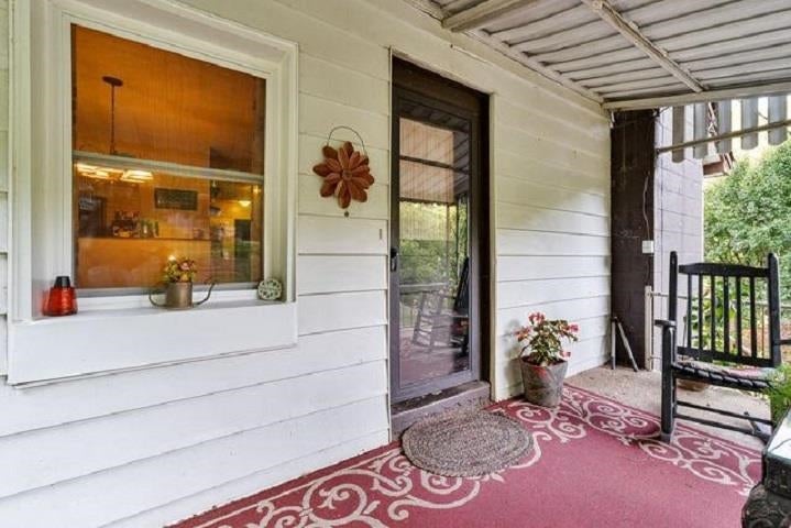 698 Lick Branch Road Charleston, WV 25312 - Photo 3 of 24 Gallery Image 3