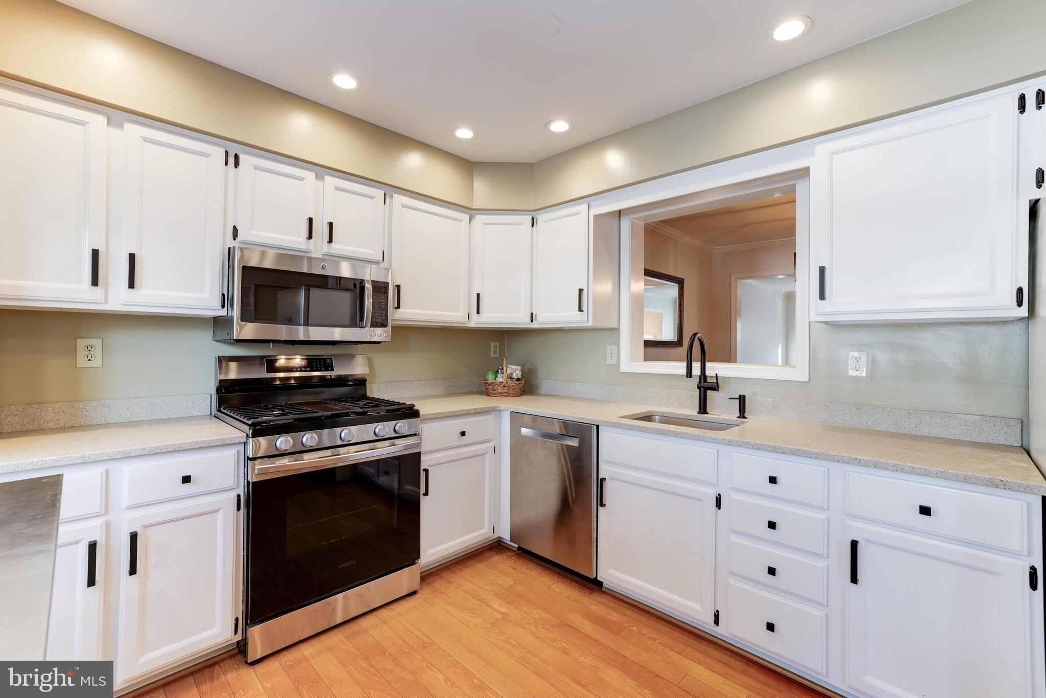 9053 Ottawa Place Silver Spring, MD 20910 - Photo 14 of 65 Open to the dining room