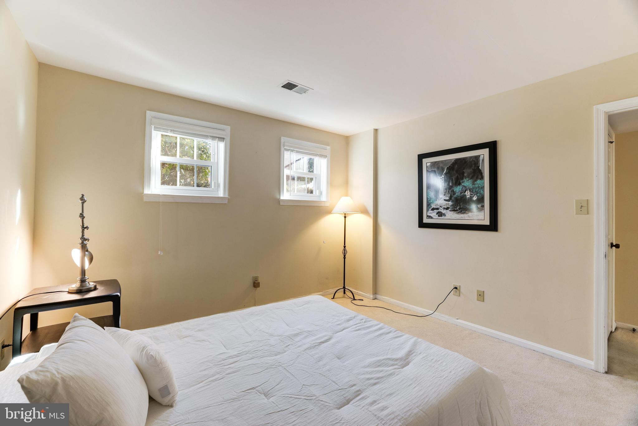 9053 Ottawa Place Silver Spring, MD 20910 - Photo 37 of 65 Nice size guest bedroom in-law suite